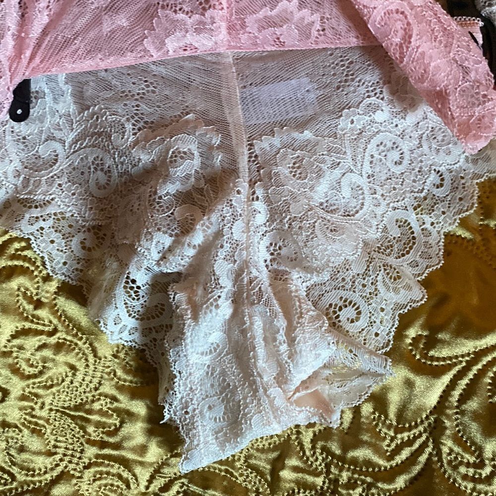 7 Pack Lace Hipsters - Picture 2 of 9